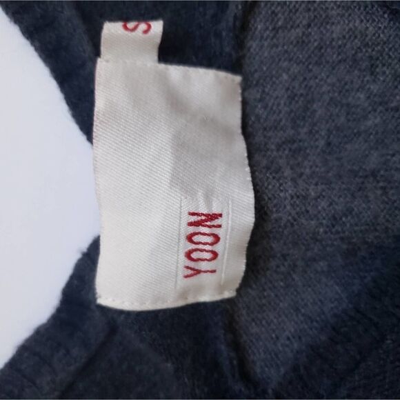 Yoon Sweater S Oversized Black & Gray V- Neck - Picture 3 of 5